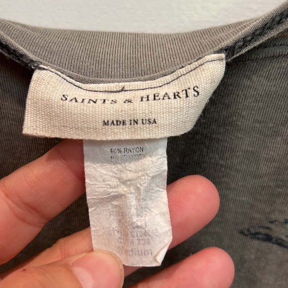 Saints & Hearts Large western style T-shirt women’s - Picture 3 of 4